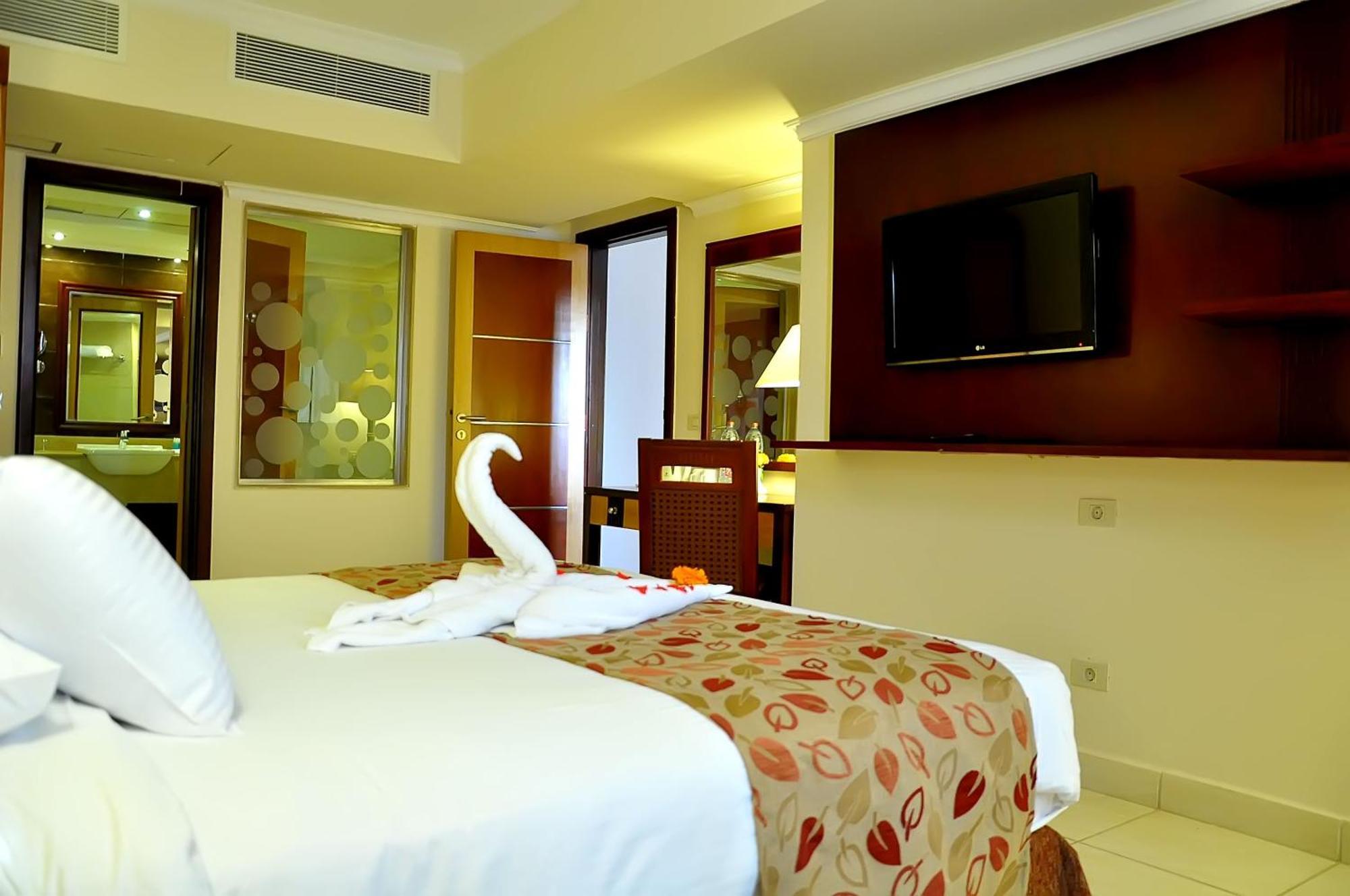 Rehana Sharm Resort - Aquapark & Spa - Couples And Family Only -Premium Ultra All-Inclusive 24H Екстериор снимка