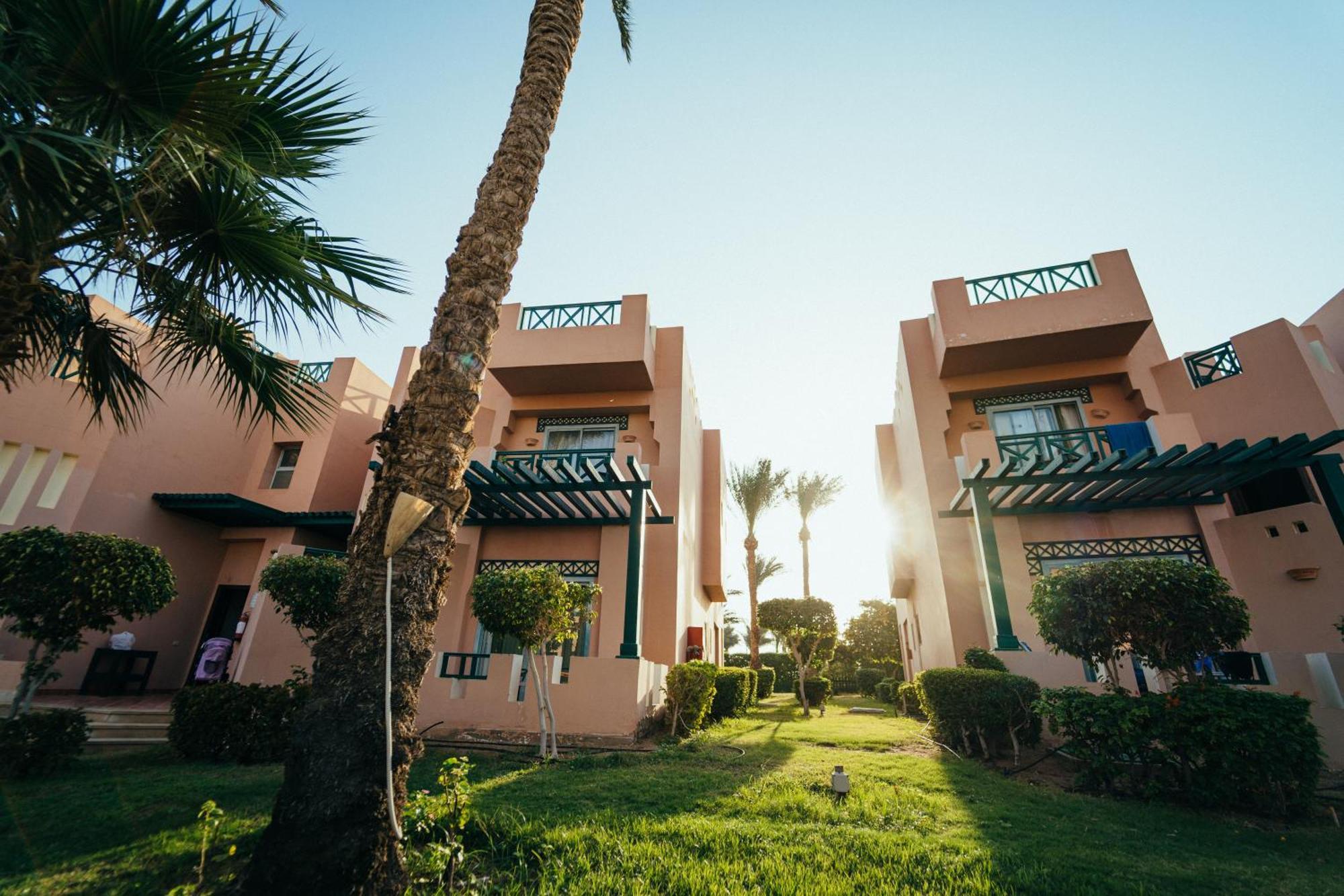 Rehana Sharm Resort - Aquapark & Spa - Couples And Family Only -Premium Ultra All-Inclusive 24H Екстериор снимка